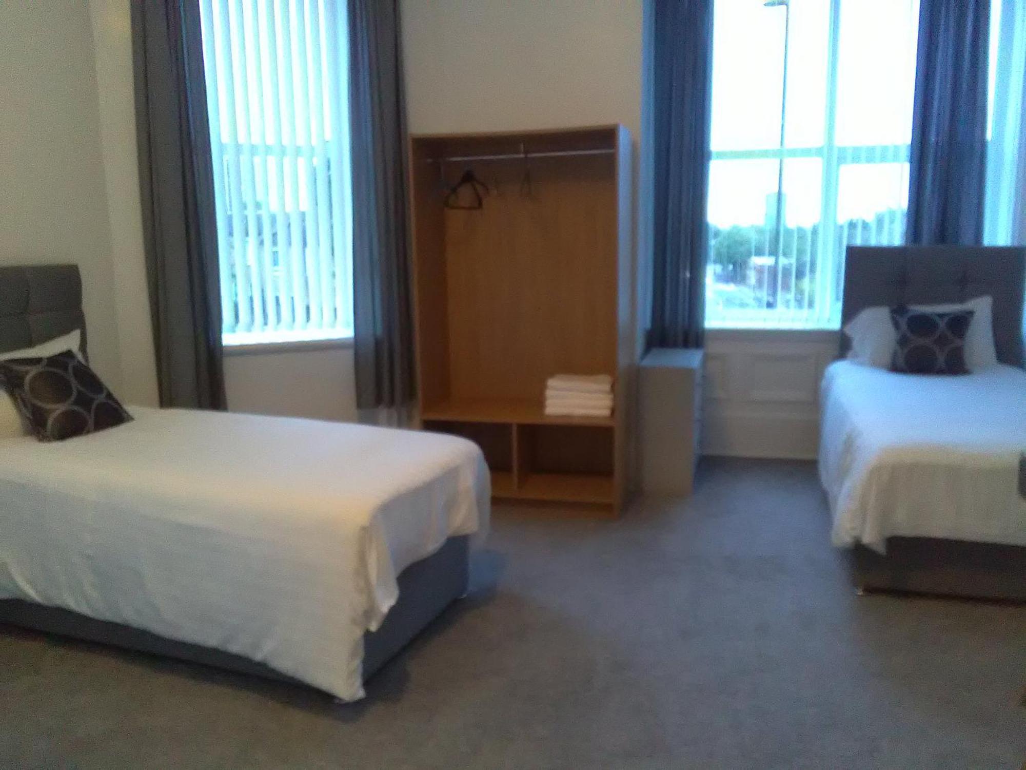 Newcastle West Hotel & Bar Ruang foto